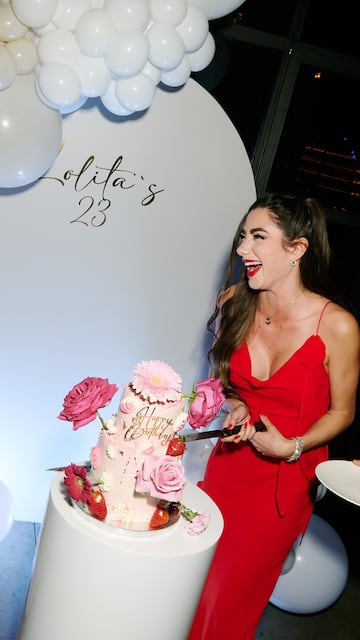 El fiest¨®n de cumplea?os de Lola Lolita: invitados VIP y una tarta ¨²nica de flores