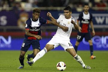 Casemiro y Coman disputan un balón durante un PSG-Real Madrid de pretemporada.