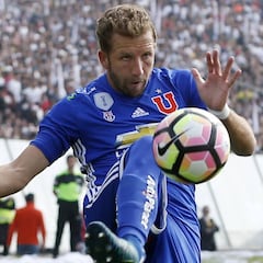 Seymour respalda a Pinilla: "Es un jugador clave"