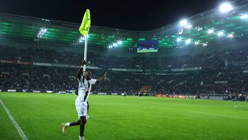 MOENCHENGLADBACH, GERMANY - NOVEMBER 04: Marcus Thuram of Borussia Monchengladbach celebrate after victory in the Bundesliga match between Borussia Mönchengladbach and VfB Stuttgart at Borussia-Park on November 04, 2022 in Moenchengladbach, Germany. (Photo by Lars Baron/Getty Images)