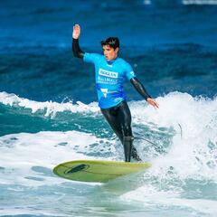 Nicolás García Andrade hace historia en la World Surf League