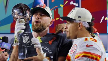 FILE PHOTO: Football - NFL - Super Bowl LVII - Kansas City Chiefs v Philadelphia Eagles - State Farm Stadium, Glendale, Arizona, United States - February 12, 2023 Kansas City Chiefs' Travis Kelce and Patrick Mahomes celebrate with the Vince Lombardi Trophy after winning Super Bowl LVII REUTERS/Brian Snyder/File Photo
