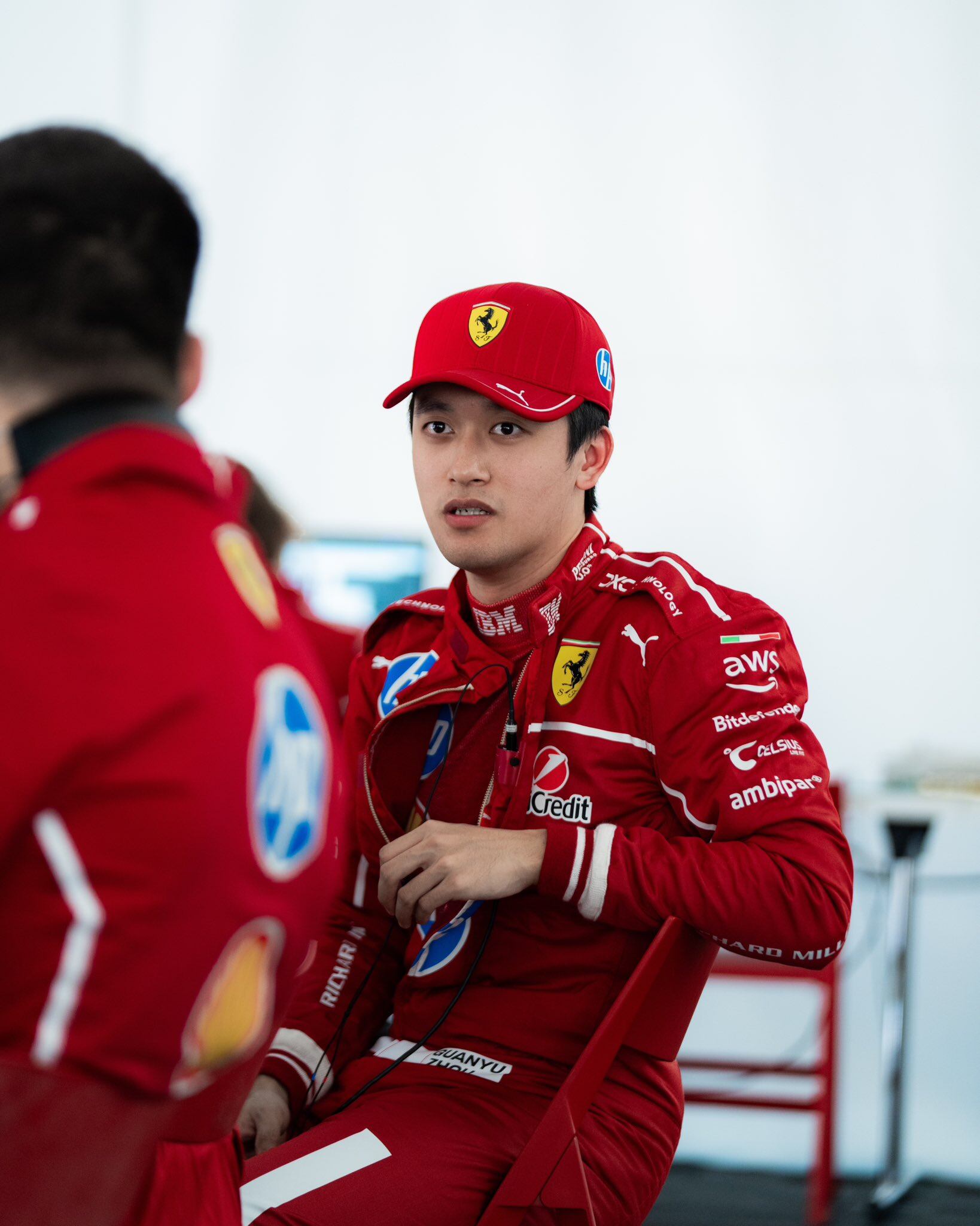 Guanyu Zhou, durante unas pruebas con Ferrari.