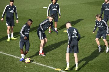 Entrenamiento del Real Madrid antes de viajar a Huesca