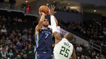 Los Grizzlies se estrenan con victoria ante los Bucks y una buena actuación del jugador español Santi Aldama, que se fue a 13 puntos y fue titular.