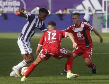 Pacheta mima a Dali y a Slavy