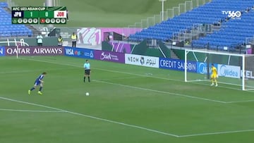 En cuartos del AFC Sub-23, Japón empató 1-1 y fue a penales. En el segundo cobro, el arquero celebró una atajada sin notar que el rebote entró.