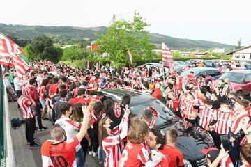 Así despidieron a los jugadores del Athletic en Lezama