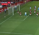 ¡TRE-MEN-DO! El increíble gol del Málaga en el último segundo de la prórroga con el que asciende a Segunda