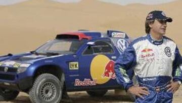 <b>ESTRENO.</b> Carlos Sainz debutará al volante del VW Race Touareg en un rally todoterreno en el Rally Baja Portalegre.