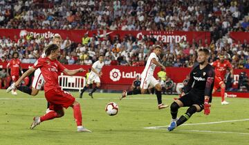 El VAr anul¨® por a Modric por fuera de juego.