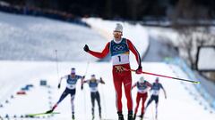 La maratón hacia el récord de Klaebo comienza con el primer oro