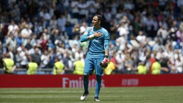 El portero tico de 32 a&ntilde;os visti&oacute; por &uacute;ltima ocasi&oacute;n la casaca merengue en la derrota con el Betis este domingo. Navas fue ovacionado por la afici&oacute;n al final del juego.
 