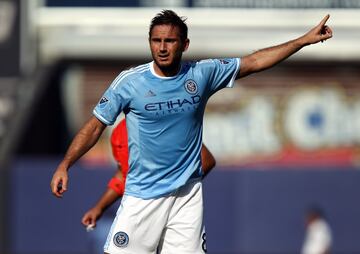 He played for New York City FC alongside Andrea Pirlo and David Villa, spending just a single season in New York. Lampard had signed an agreement with the club a year before he joined and he scored 15 goals in 29 games en route to the Eastern Conference s