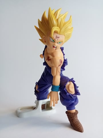 Figuras de Gohan vs C¨¦lula de 'Dragon Ball Z' por Banpresto