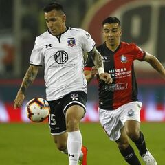 Fierro recibe emotiva ovación en su vuelta al Monumental