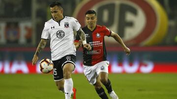 Futbol, Colo Colo vs Deportes Antofagasta.
Decima fecha, campeonato nacional 2019
El jugador de Colo Colo Pablo Mouche disputa el balon con Gonzalo Fierro de Deportes Antofagasta durante el partido de primera division realizado en el estadio Monumental de Santiago, Chile
26/04/2019
Felipe Zanca/Photosport
Football, Colo Colo vs Deportes Antofagasta.
Tenth date, National Championship 2019
Colo Colo's player Pablo Mouche battles for the ball against Gonzalo Fierro of Deportes Antofagasta during the first division football match held at the Monumental stadium in Santiago, Chile.
26/04/2019
Felipe Zanca/Photosport