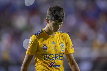 Equipos en los que ha jugado: Tecos, Pachuca y Tigres.