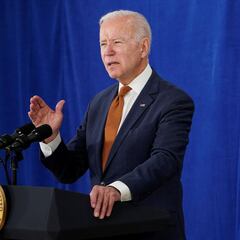 Biden conmemora a las víctimas del VIH/SIDA a 40 años de los primeros casos en USA