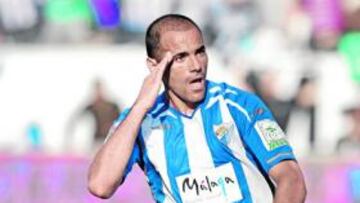 <b>GUERRERO. </b>A Salva Ballesta se lo rifan en Segunda y el Murcia tiene la posibilidad de firmarle.