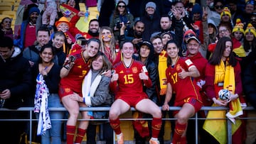 11/08/23  COPA MUNDIAL FEMENINA DE FUTBOL AUSTRALIA - NUEVA ZELANDA 2023
PARTIDO DE CUARTOS EN
WELLINGTON NEWTOWN PARK
ESPAÑA - PAISES BAJOS 
FINAL DEL PARTIDO ALEGRIA
EVA NAVARRO ALBA REDONDO TERE ABELLEIRA