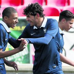 El Madrid sigue a Theo y su cláusula es de 24 millones