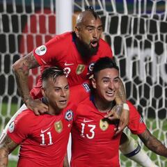 "Los proyectos de Argentina deben mirar a Vidal y Aránguiz"