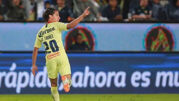 Diego Lainez tuvo una excelente noche el día de ayer marcando su primer gol y primer doblete en la Liga MX.