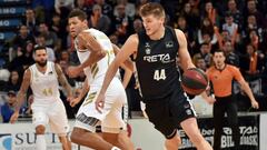 17/11/19 PARTIDO BALONCESTO BASKET 
 LIGA ENDESA LIGA ACB 
 BILBAO BASKET - REAL MADRID 
 BEN LAMMERS  WALTER TAVARES