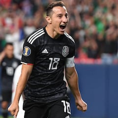Real Betis le habría ofrecido una renovación a Andrés Guardado
