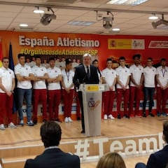Méndez de Vigo, con los atletas del Mundial: "Habéis conseguido ilusionarnos"