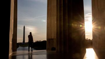 What's the difference between popular vote and electoral college vote?