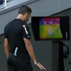 Un VAR "transparente" y tecnología de gol en la nueva Supercopa