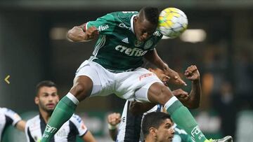 Yerry Mina, defensa colombiano.