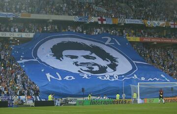 Tifo de los aficionados del Espanyol en el RCDE Stadium. 