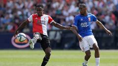 ROTTERDAM, NETHERLANDS - MAY 15: Luis Sinisterra of Feyenoord, Joshua Brenet of FC Twente  during the Dutch Eredivisie  match between Feyenoord v Fc Twente at the Stadium Feijenoord on May 15, 2022 in Rotterdam Netherlands (Photo by Pim Waslander/Soccrates/Getty Images)