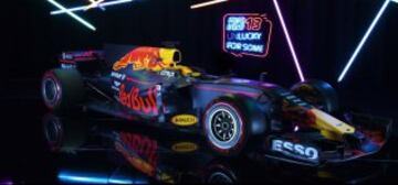 Red Bull presentó su nuevo monoplaza  el RB13 para esta temporada, con unas líneas poco agresivas, unos pontones más similares a los de los últimos años y un morro muy refinado.