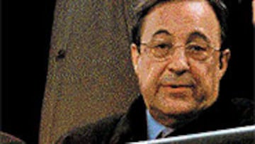 El presidente del Real Madrid conversó con J. J. Santos.