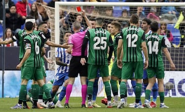 El Eibar, con seguro de Sol, golpea al Málaga de sangre caliente