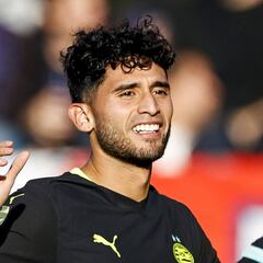 USMNT star gets big-money Premier League offer