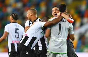 Juventus cayó 2-1 ante Udinese en su visita al Dacia Arena por la jornada 35 de la Serie A. Los dirigidos por Maurizio Sarri completan tres fechas sin ganar en condición de visitante y ahora solo seis puntos los separan de Atalanta en la lucha por el título. En la próxima fecha recibirán a la Sampdoria, el domingo 26 de julio.