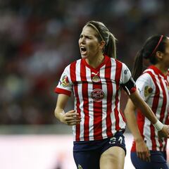 Chivas logra contundente victoria 3-0 ante Necaxa