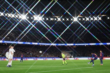 El lanzamiento de Rashford  sorprendió a Kotarski, que no llegó a tiempo. El inglés Forzó la falta y la lanzó al primer palo por encima de la barrera.