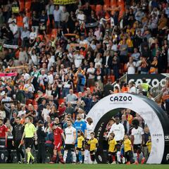El Valencia fleta autobuses gratuitos para la final ante el Almería