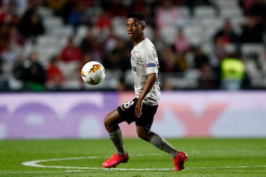 Mediocentro de calidad exquisita. El Shakhtar suele controlar muy bien el mercado brasileño y no dudó a la hora de ficharlo del Estoril portugués la campaña pasada. Muy técnico pero no exento de trabajo físico. A sus 20 años, tiene mucho margen de mejora.