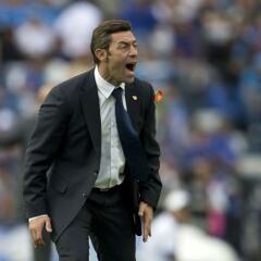 Las peleas de Caixinha en México