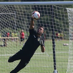 "El árbitro no quiso mojarse; no pude disputar el balón"