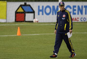 José Néstor Pékerman celebra su cumpleaños número 72. El entrenador argentino dirigió a la Selección Colombia entre 2012 y 2018, llevó al equipo nacional a dos Mundiales y dejó su huella en el país.