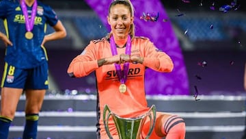 Lola Gallardo gana la Champions con el Lyon. 