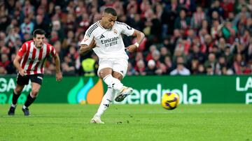 Mbappé missed a penalty against Athletic Club.